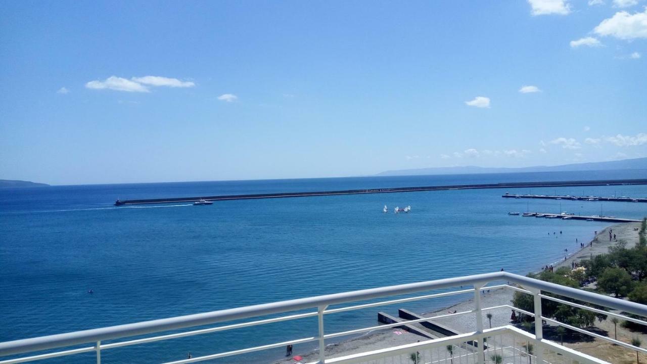 Seafront Penthouse Leo Kalamata Exterior foto