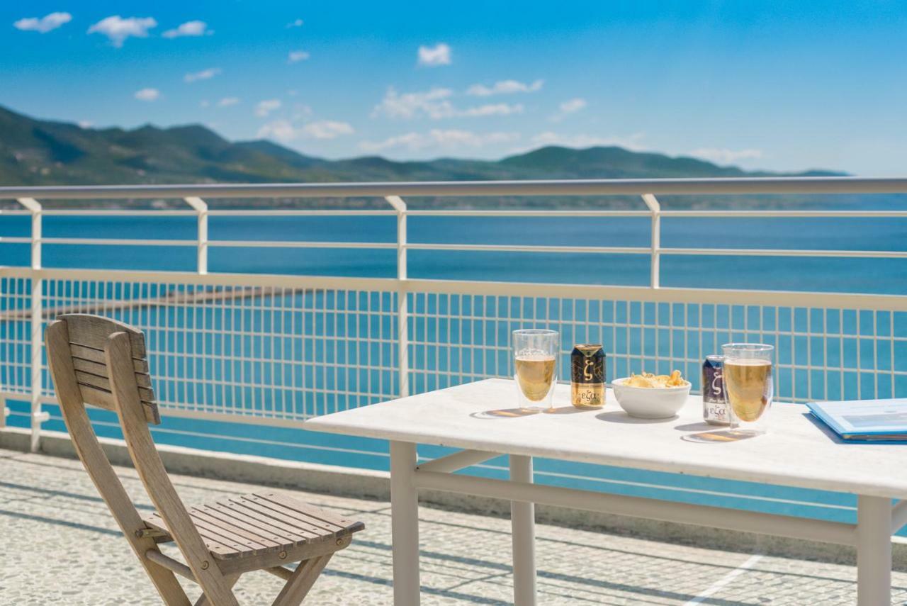 Seafront Penthouse Leo Kalamata Exterior foto
